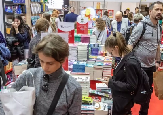 Będą książki i literackie gwiazdy