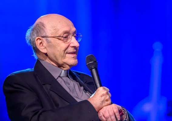 Sylwetki wybitnych osób Tarnowa.  Ks. prof. Michał Heller – tarnowski uczony świętuje 90. urodziny!